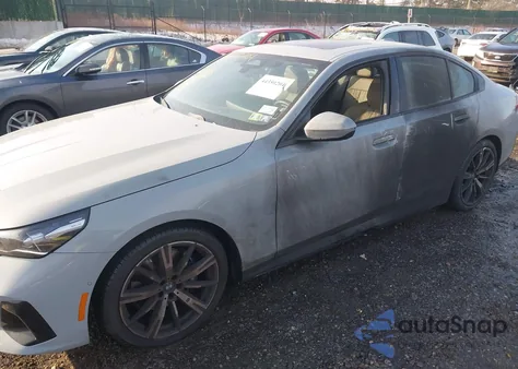 2025 BMW 530I xDrive z USA, uszkodzony, nr VIN WBA53FJ09SCU17582